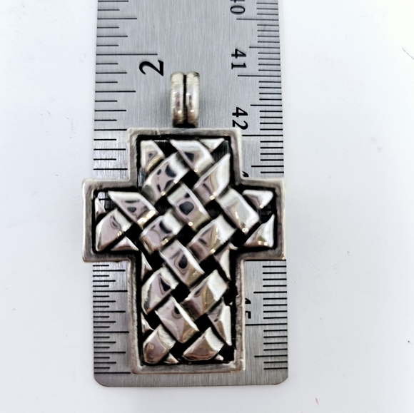 Basket weave Sterling Cross Pendant - Picture 3 of 5